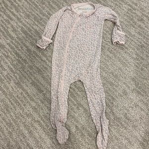Beataroo footie sleeper 6-9mo